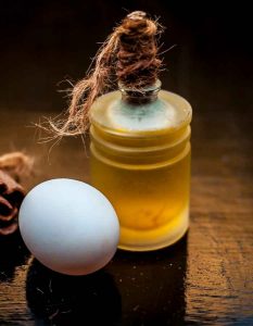 DIY egg white and hair oil hair mask